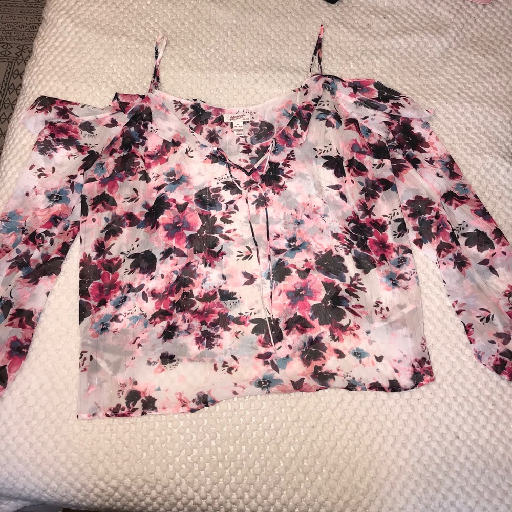 Off the shoulder floral print blouse